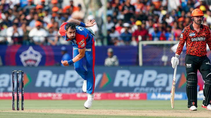 https://salarnews.in/public/uploads/images/newsimages/maannewsimage13082026_173012_Mitchell Starc.jpg